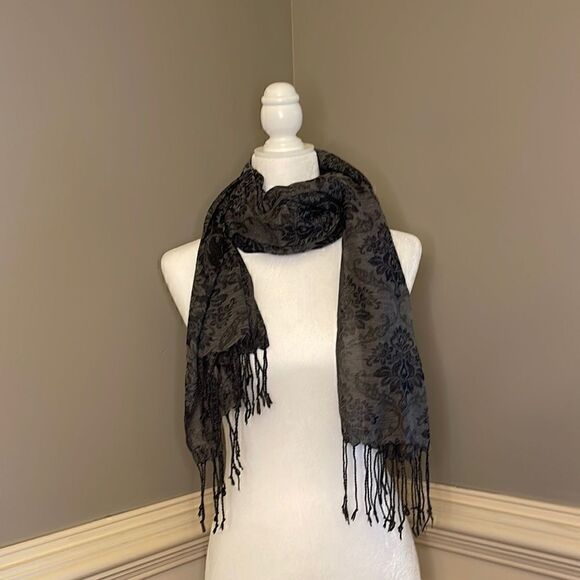 Accessories - Grey Pattern Scarf   